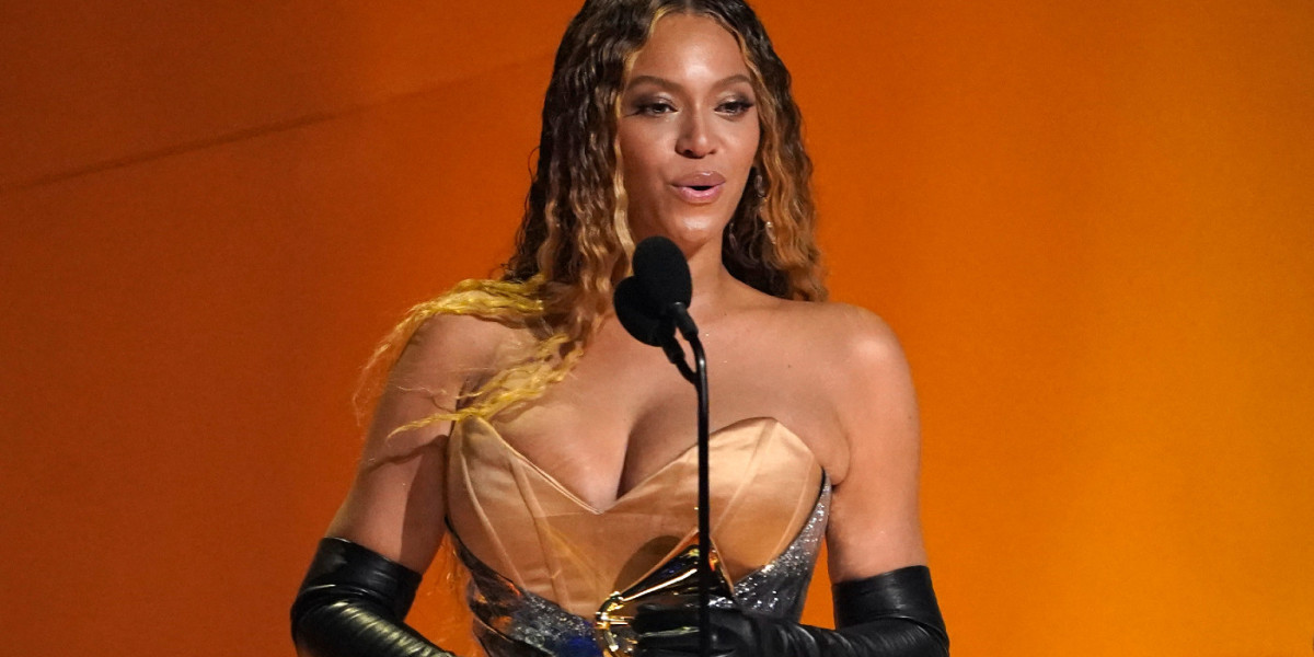 Beyoncé Makes History: First Black Woman to Top Country Chart